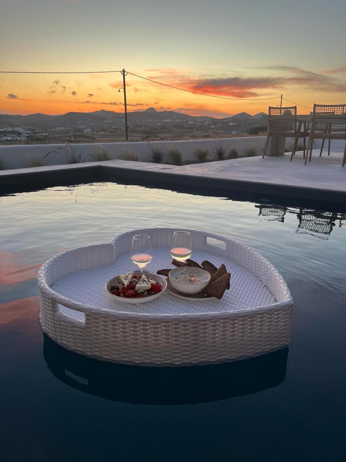 Adriana Luxury Villas Adamantas Eksteriør billede